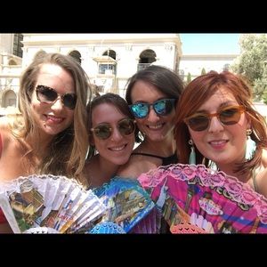 Meet your Posher, Lydia